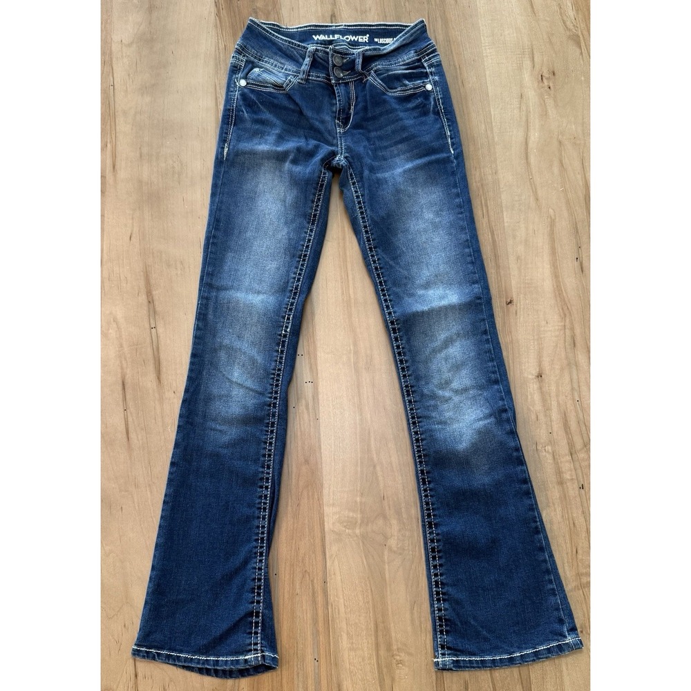 Wallflower‎ Women's Luscious Curvy Bootcut Jeans Midrise Medium Wash Size 0